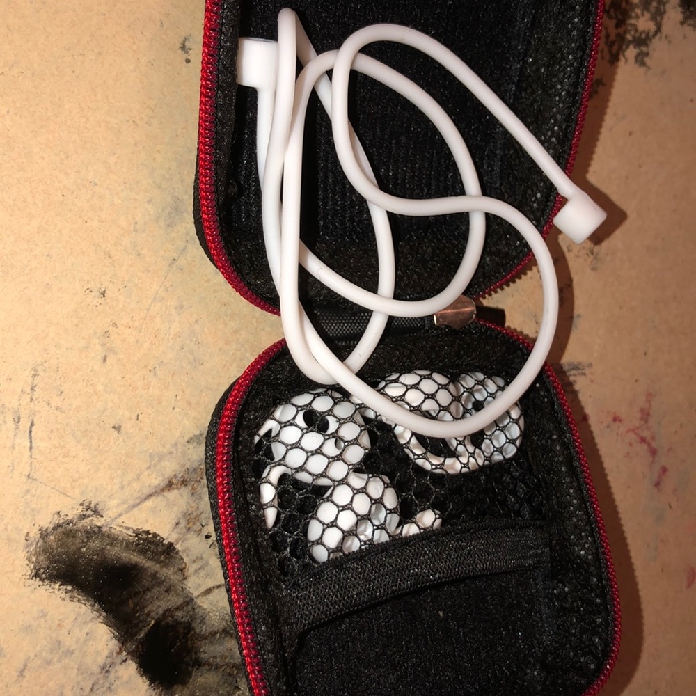 AirPod carrier